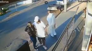 Motorista evita agressão sexual de menina em São Paulo; veja as imagens