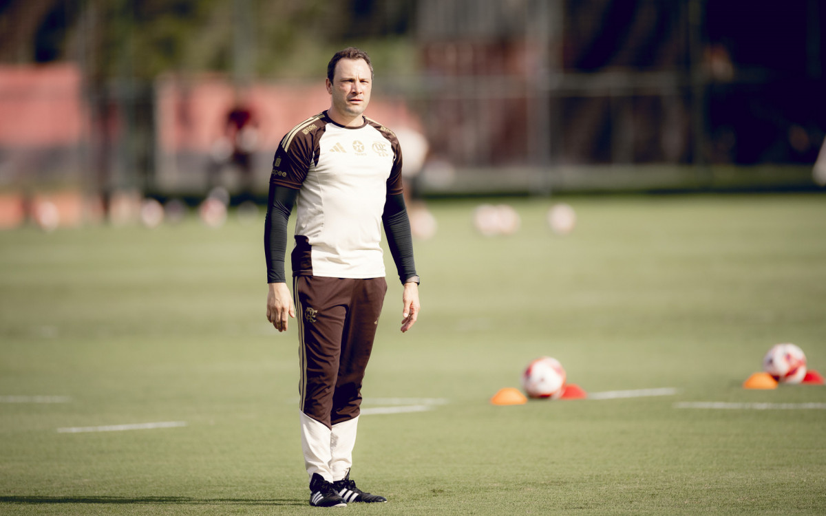 Flamengo demite Bruno Pivetti, técnico campeão mundial pelo sub-20